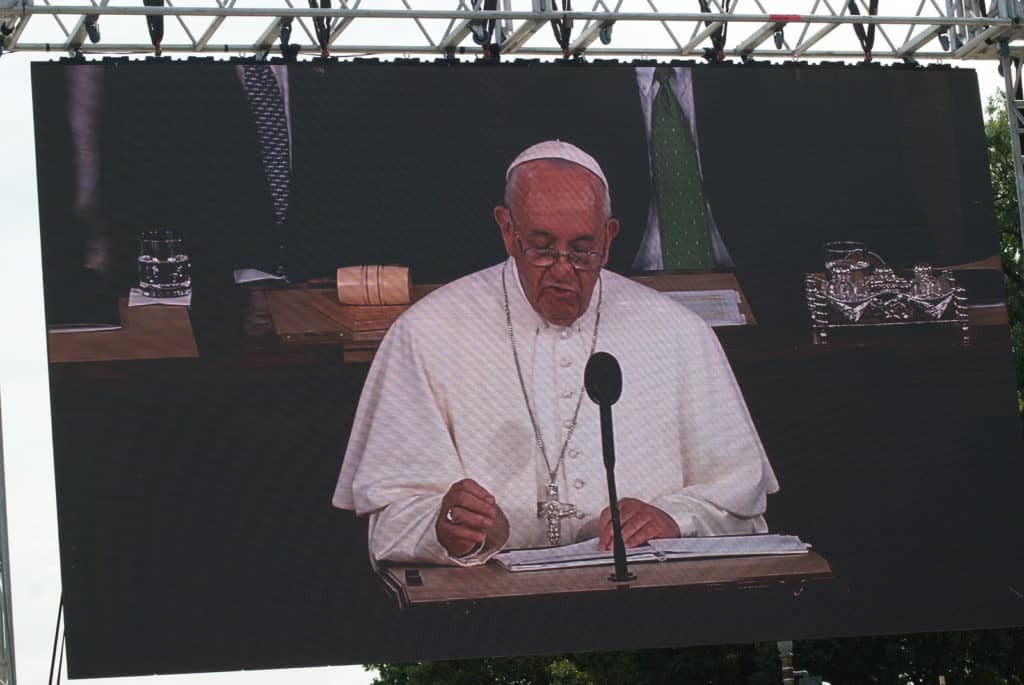 Pope addressing congress