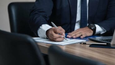 How To Become An Educational Lawyer?