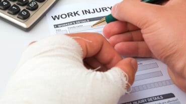 What to Do Immediately After You Injured Yourself In Your Workplace