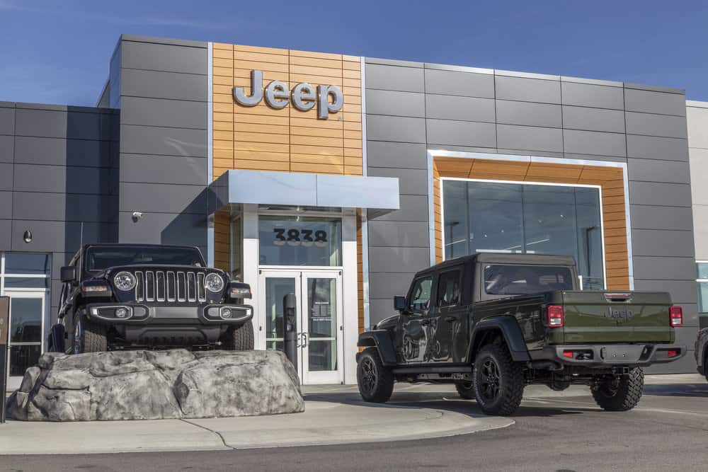 photo of jeep dealership