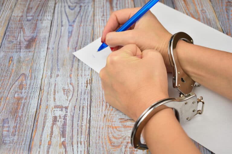 If a Parent Goes to Jail Do They Lose Custody?