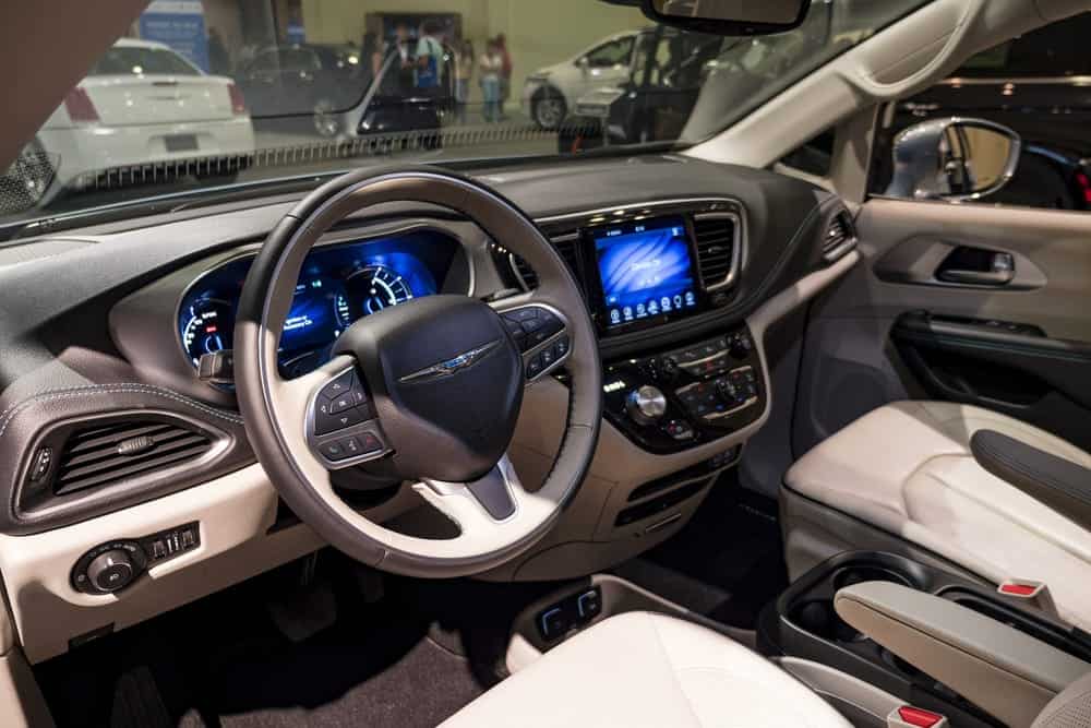 Chrysler Pacifica Interior chrysler pacifica hybrid interior