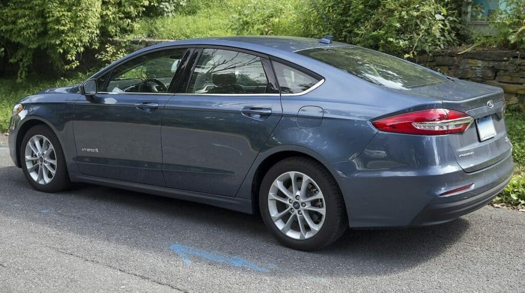 2019 blue ford fusion energi hybrid